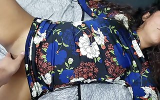 me cogí a hermana borracha, flu desperté y me vine en ella